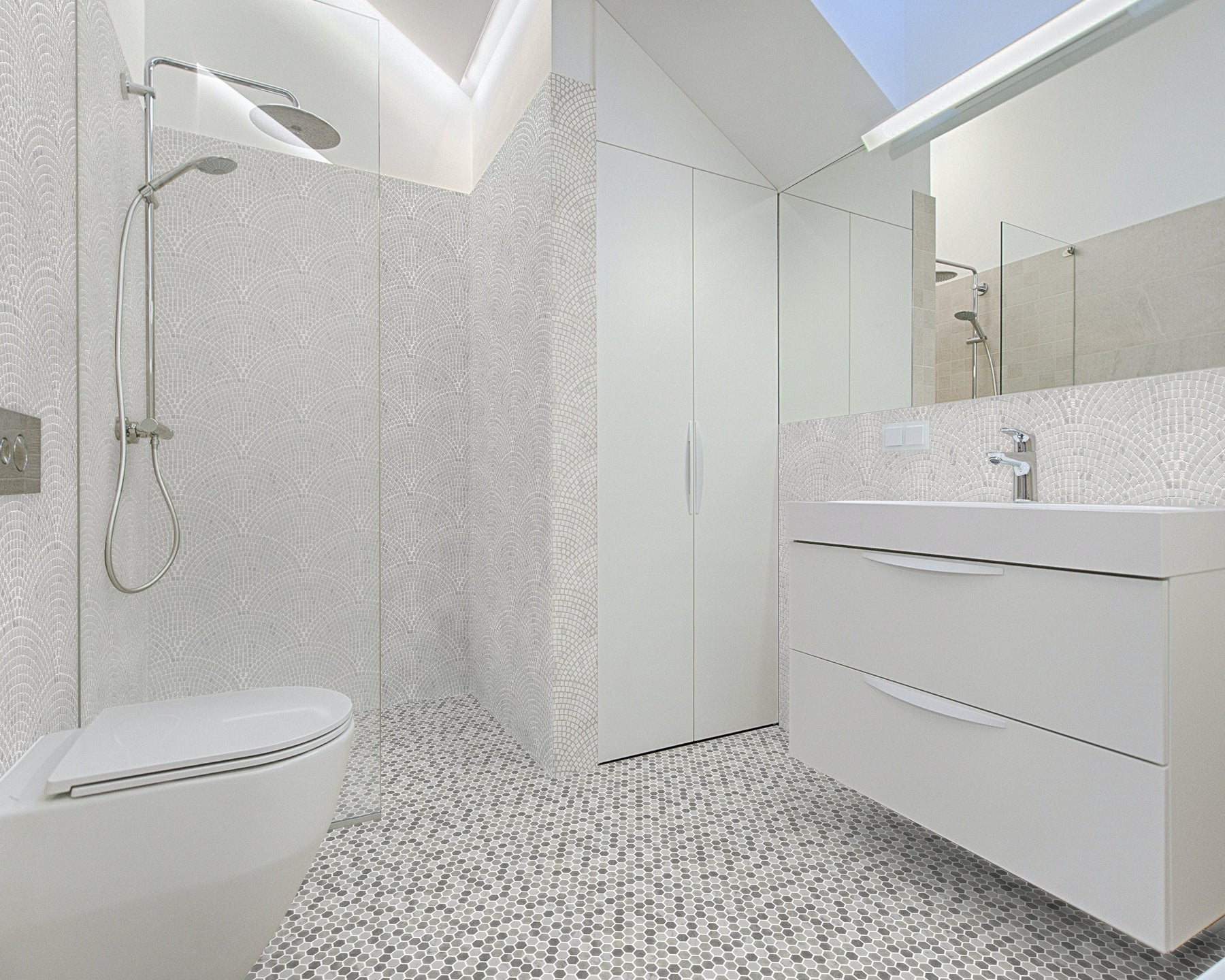 What Tile is Best for Bathroom Floors?